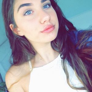 Meet your Posher, Bella